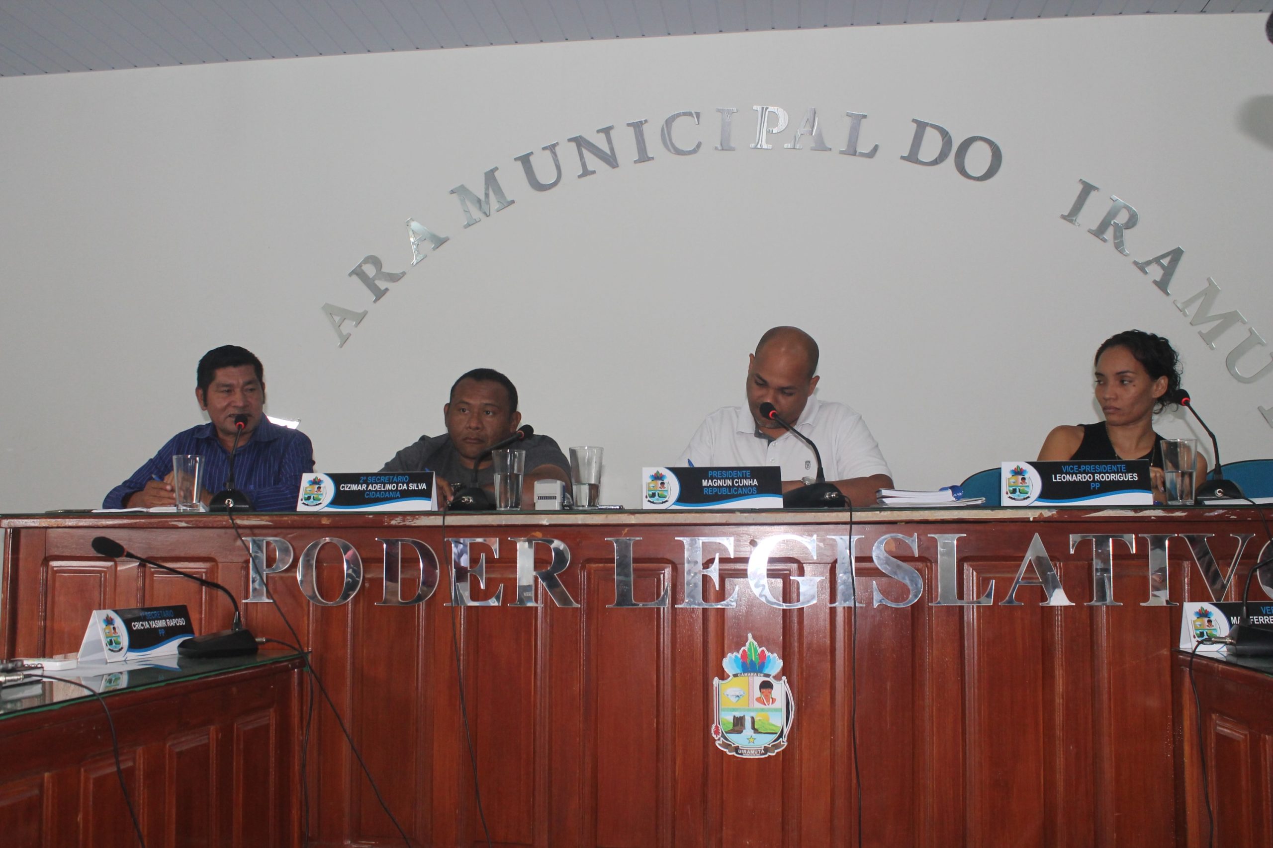 Read more about the article Prefeito Benisio participa de reunião na Câmara de Vereadores